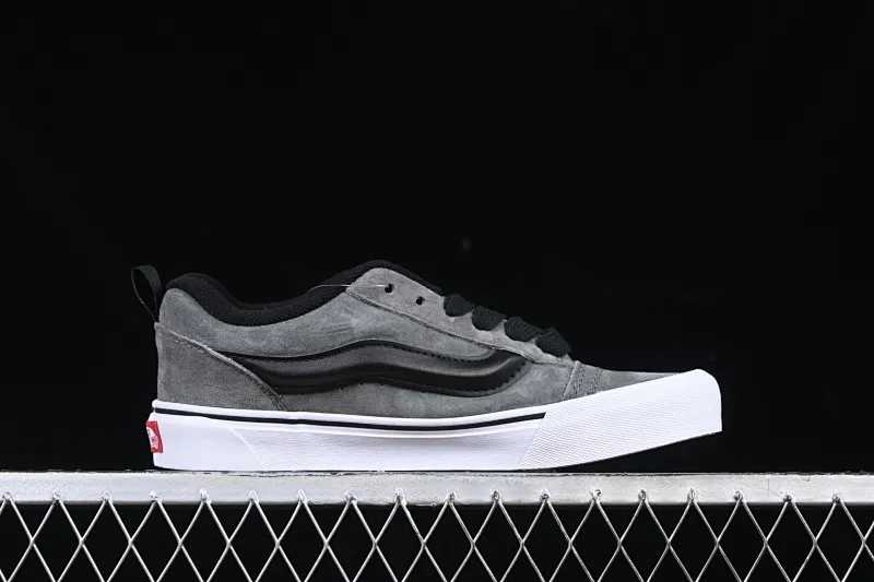 All categories Vans Vans series Vans Low Vans low-top Vans Knu Skool gray and black color low-top retro casual vulcanized bread shoes VN0009QCBDS
